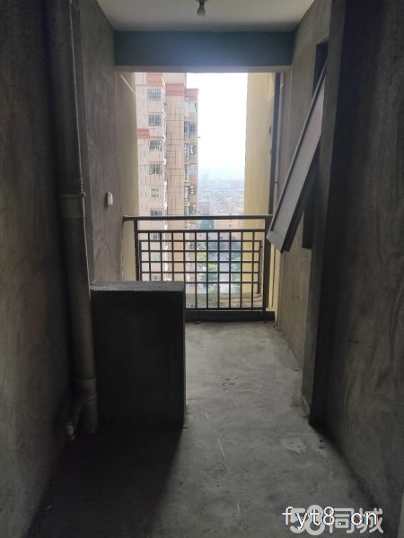 万霖钱丰景观房 小三室 采光通风无敌 一口价58万