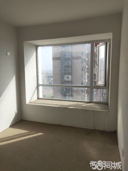 万霖钱丰景观房 小三室 采光通风无敌 一口价58万